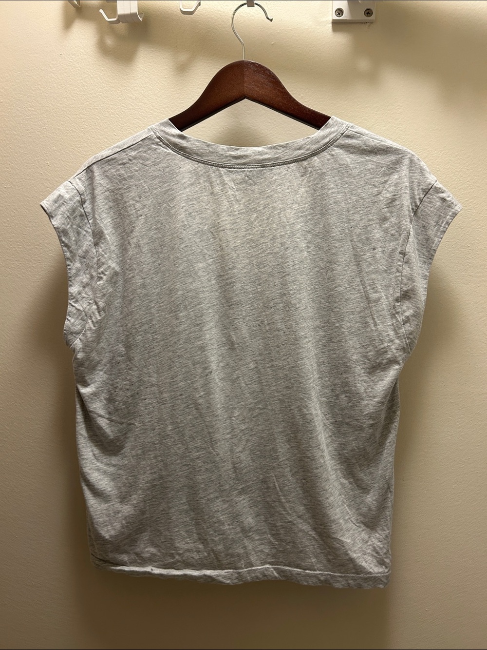 Express Light Gray V-Neck Tank Top - Picture 2 of 3